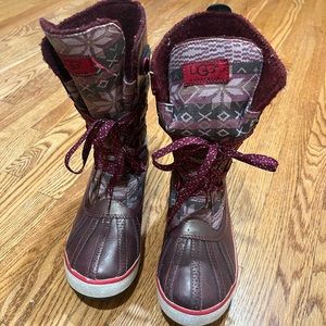Girls size 5 ugg boots